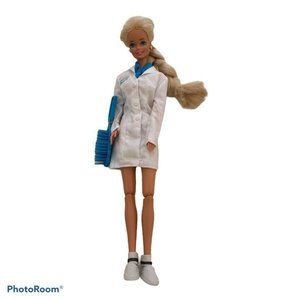 1976 vintage Barbie Dentist